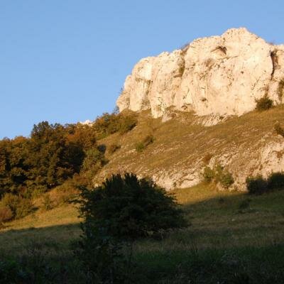 Vápencové skály na Pálavě-silné zářiče - doporučený zářič energetické ohnisko Soutěska