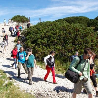Chůze po hřebeni v pohoří Untersberg.