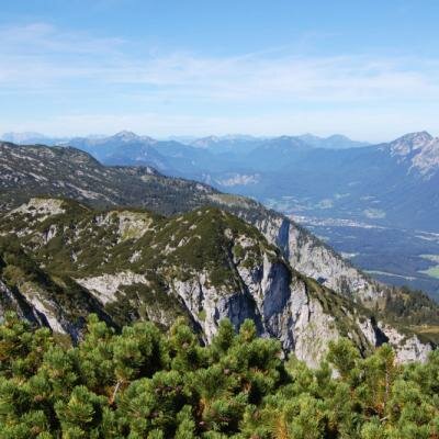 Pohled z vrcholku Untersbergu.V tomto místě probíhá hranice mezi Rakouskem a Německem