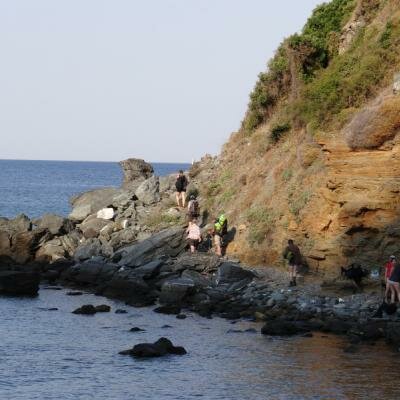 Na opuštěném ostrově Dionýsios, který je skutečně dokonale skryt.