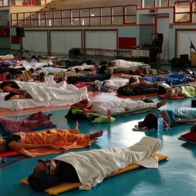Bibione - PCH zde pracuje především za pomoci hlubinných indiánských meditací.
